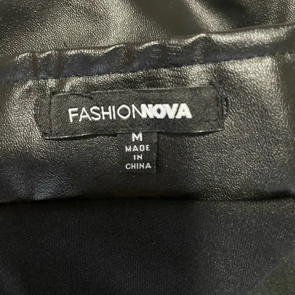 Black Leather skirt - Picture 5 of 5